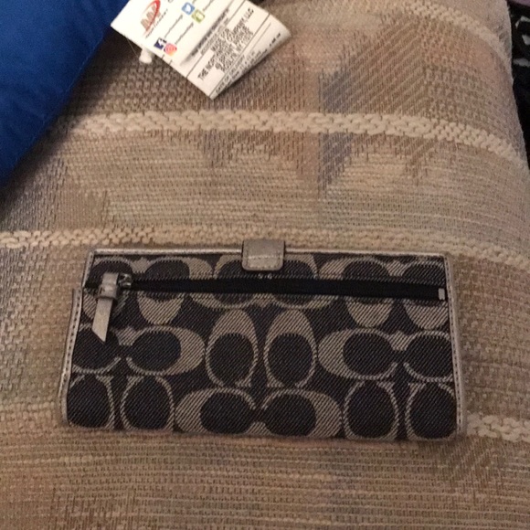 Wallet - Picture 2 of 3